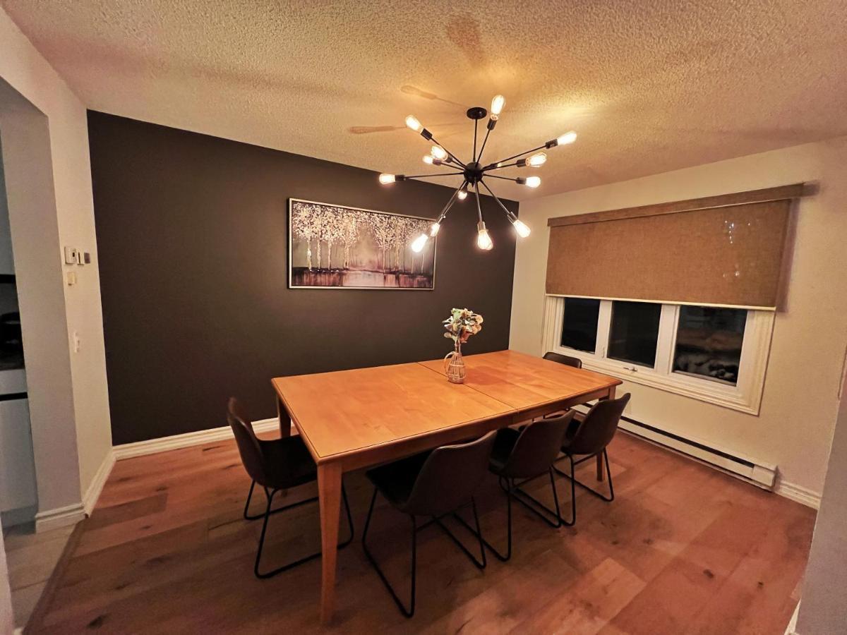 Luxurious Blue Mountain 3br & 3bth Walk-in To Village Holiday home *